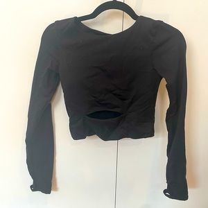 Black cropped workout top